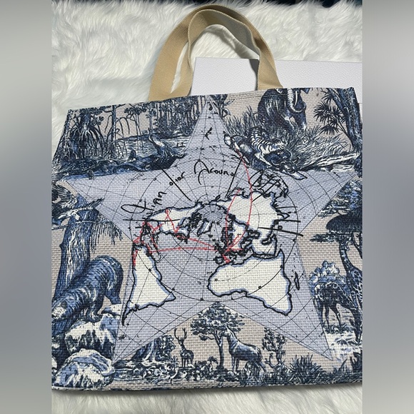 Dior Around the World Tote Gift Set NIB Exclusive - Picture 3 of 12